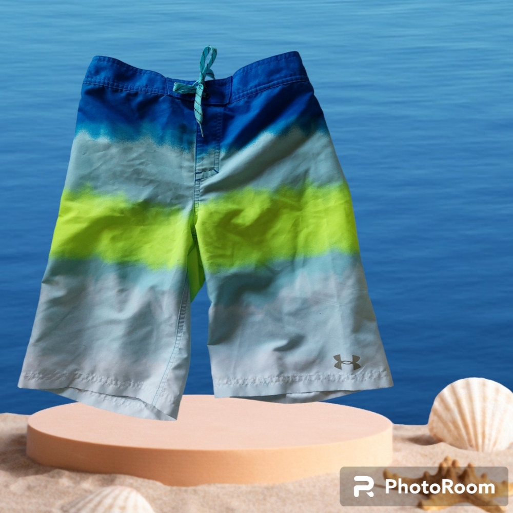 Under Armour Youth Boys Swim Trunks, EUC